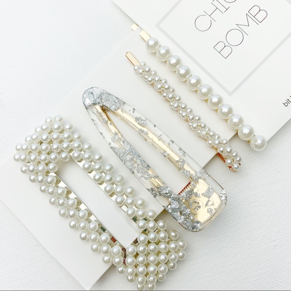 PRETTY 4 Faux Pearl Hair Clip Set - Picture 2 of 5